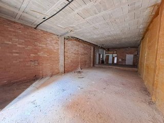 Local comercial en venta en Gamonal en Burgos