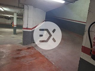 Garaje en alquiler en El Castell-Poble Vell en Castelldefels