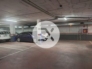 Garaje en alquiler en El Castell-Poble Vell en Castelldefels