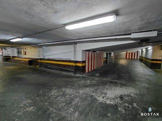 Garaje en alquiler en San Francisco en Bilbao