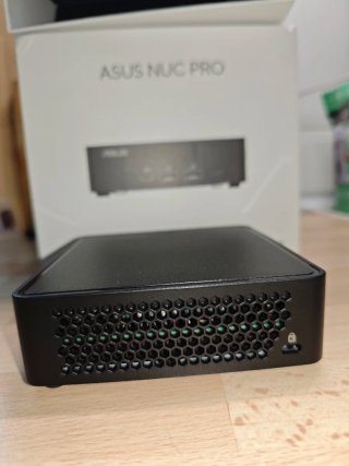 Asus Nuc Pro 14 Slim Ultra 7