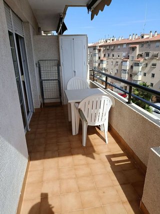 Piso en alquiler en Parque Mediterráneo - Santa Paula en Málaga