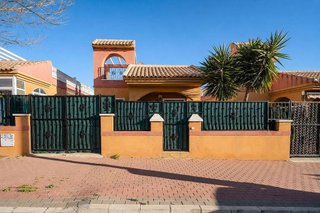 Chalet en venta en Nueva Torrevieja - Aguas Nuevas en Torrevieja