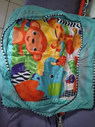 Parque infantil con animales