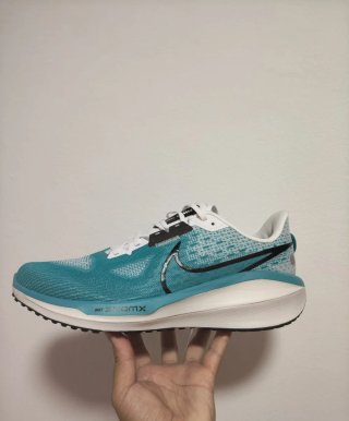 T46 Zapatillas Nike Vomero 18