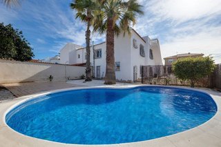Chalet en venta en La Siesta - El Salado - Torreta en Torrevieja