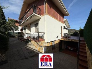 Chalet en venta en Mioño - Santullán en Castro Urdiales