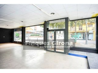 Local comercial en venta en Santa Eugènia en Girona