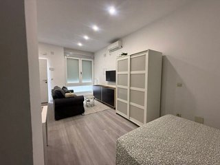 Estudio en alquiler en Parque Victoria Eugenia en Málaga