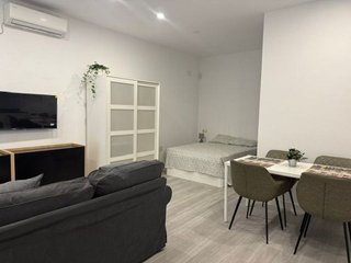 Estudio en alquiler en Parque Victoria Eugenia en Málaga