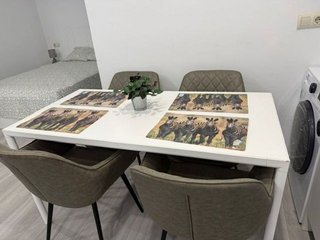 Estudio en alquiler en Parque Victoria Eugenia en Málaga