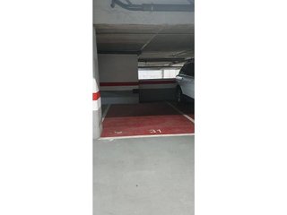 Garaje en venta en Gorg - Pep Ventura en Badalona