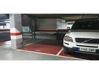 Garaje en venta en Gorg - Pep Ventura en Badalona