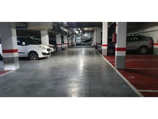 Garaje en venta en Gorg - Pep Ventura en Badalona
