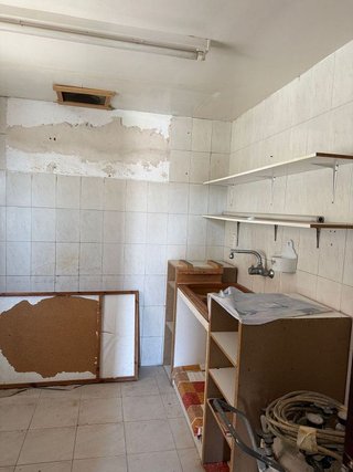 Local comercial en venta en Zona Piscinas en Burriana