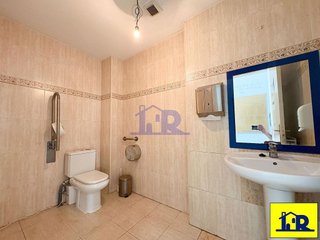 Local comercial en alquiler en Centro en Cuenca