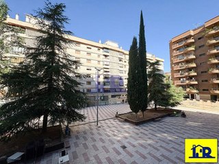 Local comercial en alquiler en Centro en Cuenca
