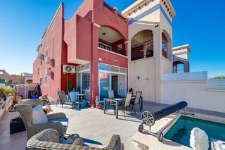 Chalet en venta en Altos - La Florida en Orihuela