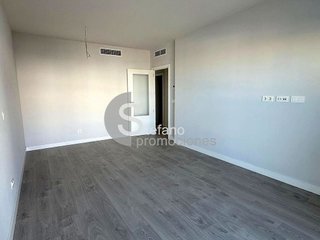 Piso en venta en Parque Ayala - Jardín de la Abadía - Huelín en Málaga