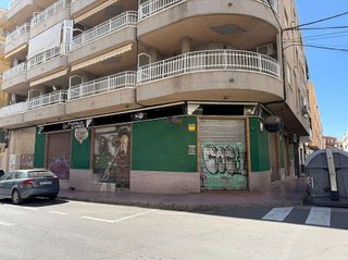 Local comercial en venta en Playa del Cura en Torrevieja