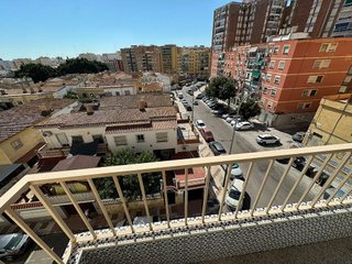 Piso en alquiler en Parque Victoria Eugenia en Málaga
