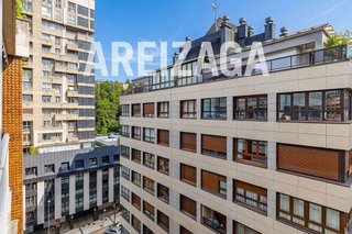 Piso en venta en Amara - Berri en San Sebastián-Donostia