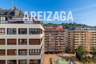 Piso en venta en Amara - Berri en San Sebastián-Donostia