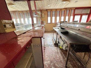 Local comercial en venta en AVE - Villimar en Burgos