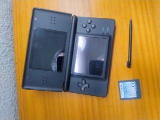 Nintendo DS Lite Negra + juego brain training