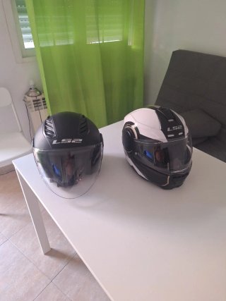 2 Cascos LS2