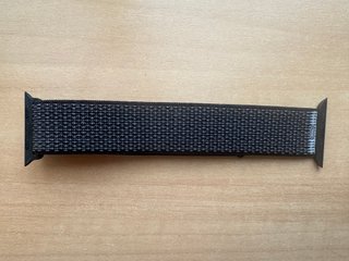 Apple Watch X Nike 45mm. Black/Summit White Loop