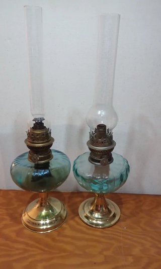 2 Antiguos Quinques Lámparas de Aceite