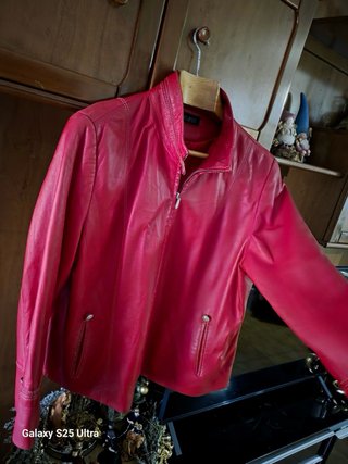 Chaqueta roja cuero talla 46 Piel natural.