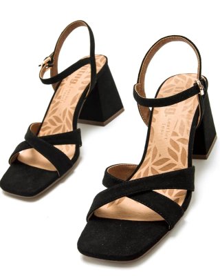 Sandalias de Fiesta Mustang Negras