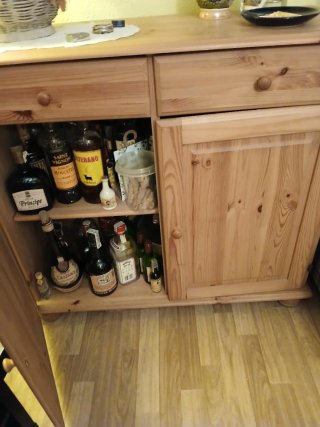 Mueble auxiliar de madera