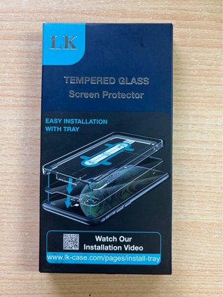 iPhone 11 Rojo de 128GB con Funda y Protector