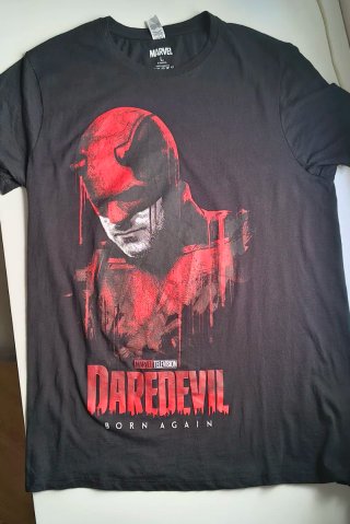 Camiseta Daredevil Born Again Marvel. TALLA L