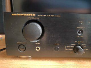 Amplificador Hi-Fi Marantz PM4000 (Entrada Phono)