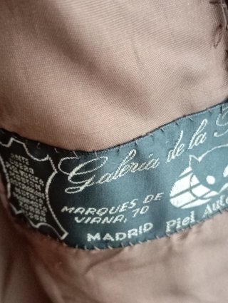 Chaquetón de piel auténtica marrón