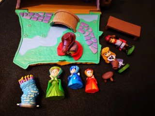 Disney Animators' Littles casita Aurora