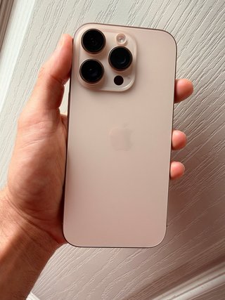 iPhone 16 Pro 128GB Desert Titanium