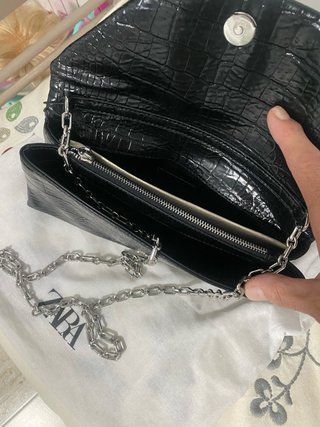 Cartera de mano Zara negra