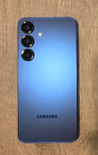 Samsung Galaxy S25 128GB Versión US Como Nuevo