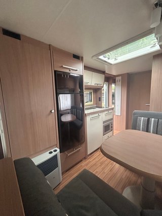 Caravana Knaus Sudwind 550 QS