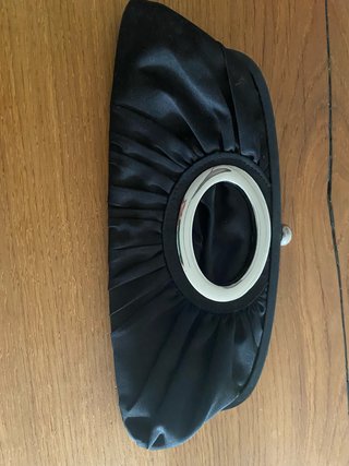 Bolso de mano negro