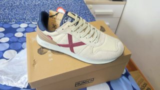 Zapatillas Munich Beige y Azul