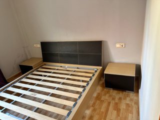 Cama Matrimonio 150cm + Mesitas