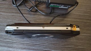 Sony PSP-1004 Fat + caricabatterie + scheda 8 GB