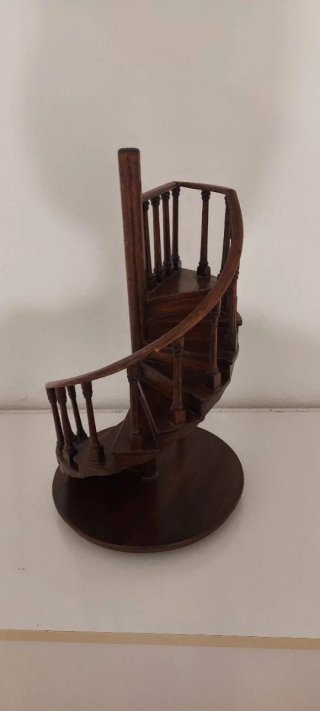 Maqueta Escalera Caracol Madera