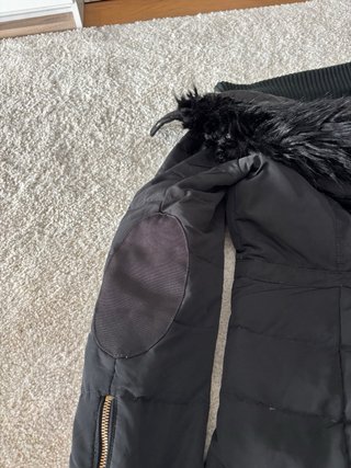 Plumas Zara Negro